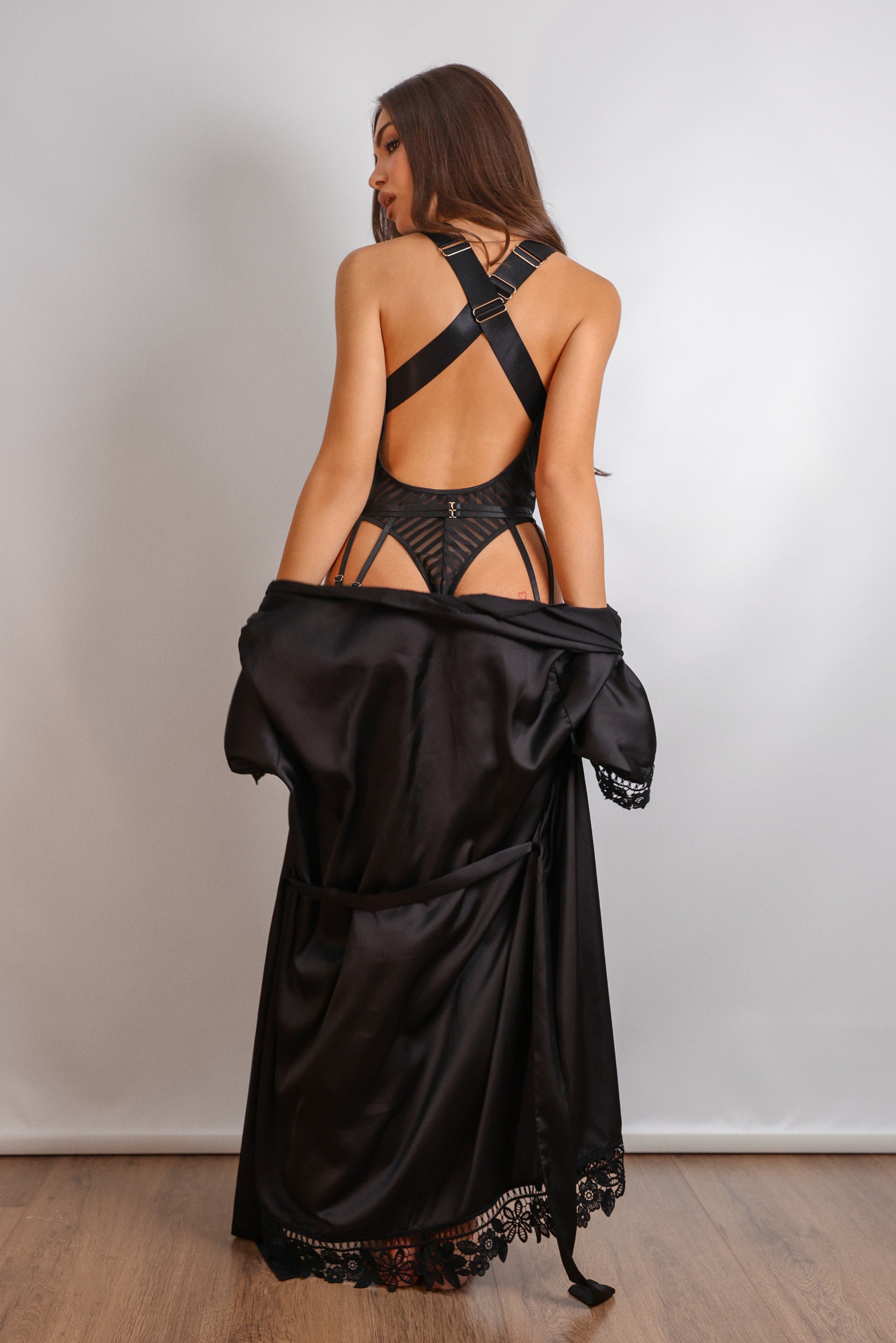 Lost In Venice Silky Robe Set - Black
